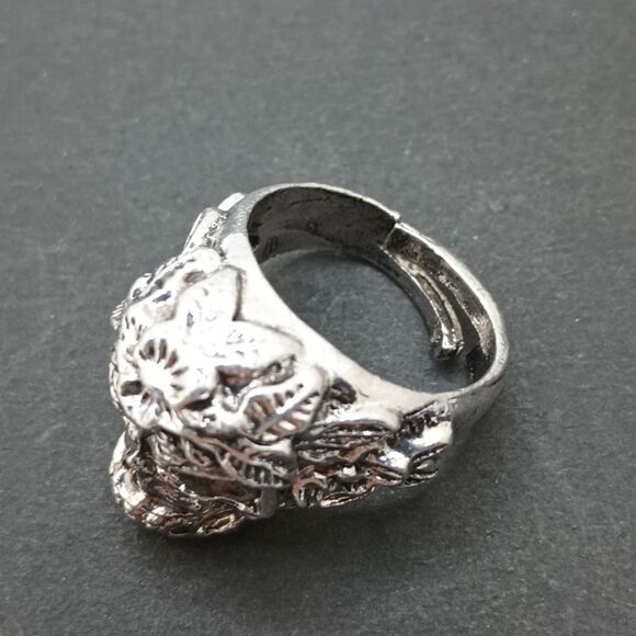 LARGE Silver adjustable sugar skull ring - Picture 3 of 9